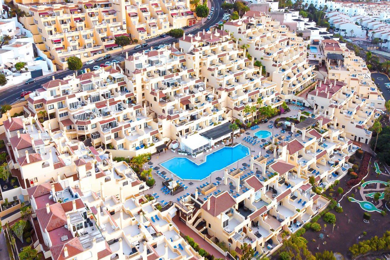 Aparthotel Ramada Residences By Wyndham Costa Adeje (Tenerife)