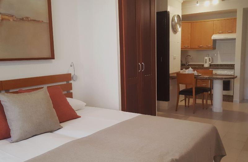 Ramada Residences By Wyndham Tenerife 3*